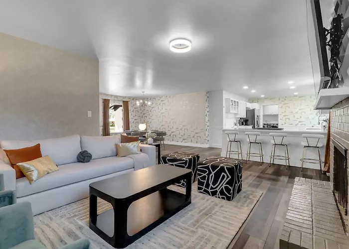 10min To Expo - Family-friendly With Office & Playroom Holiday home Tulsa